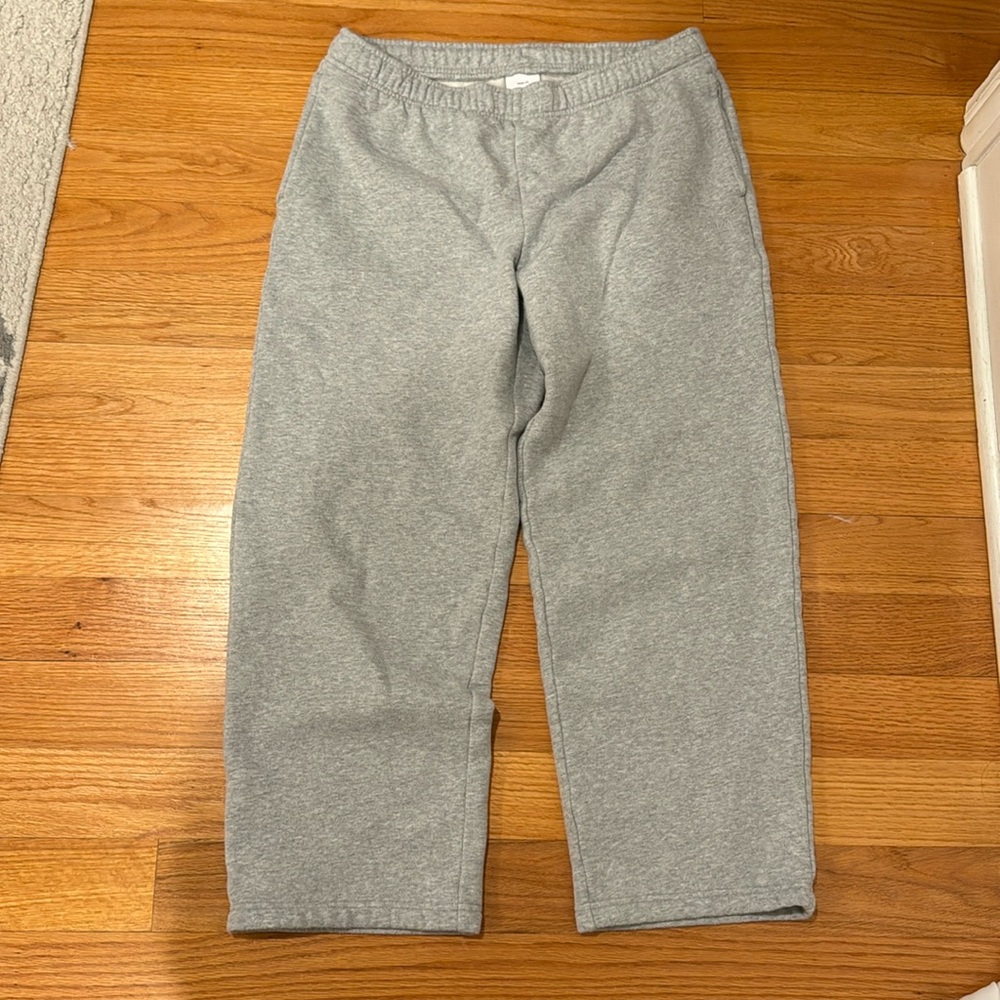 Aritzia Cozy Fleece Mega Straight Sweatpant - Heather Chrome